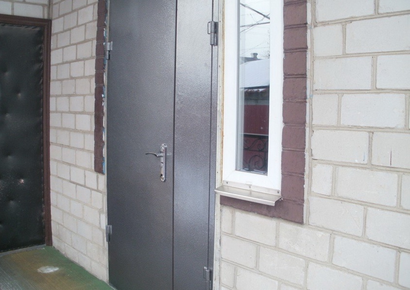 Изготовление и установка теплой входной двери в многоквартирном доме на улице Т. Шевченко